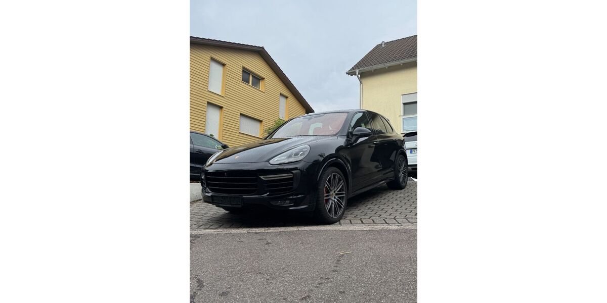 Porsche Cayenne 182.145 km 36.000 &euro; mühlacker 75417
