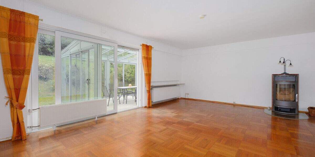 Einfamilienhaus Pforzheim Dillweißenstein - 6 Zimmer, 156 m&sup2;, 640.000&euro; | Angebot:24906961