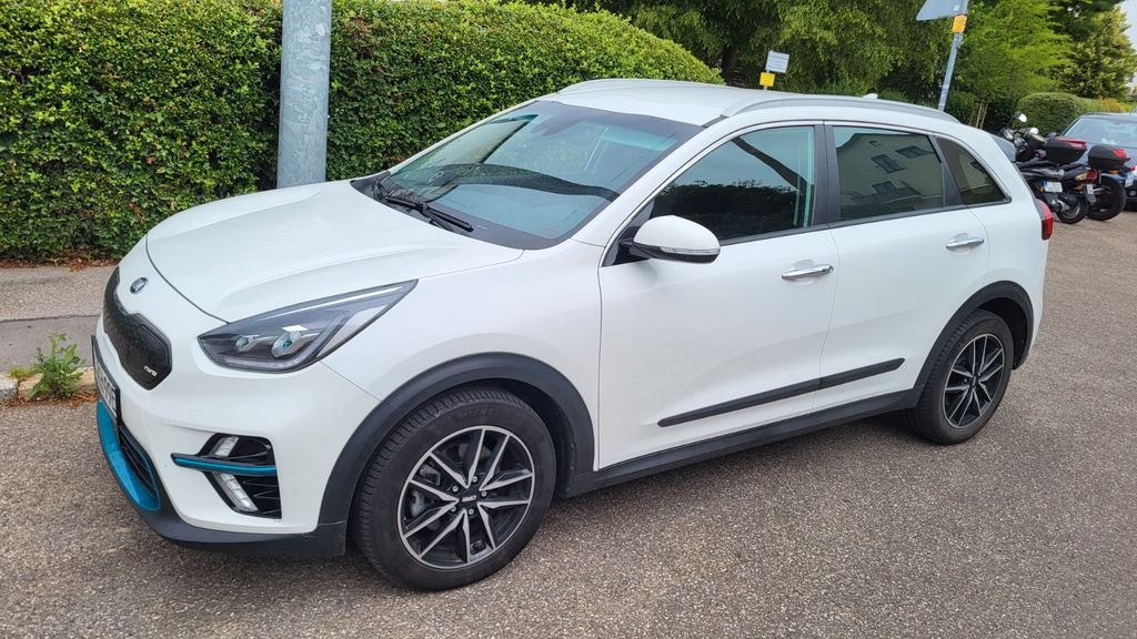 Kia Niro 99.000 km 17.900 &euro; Stuttgart 70327