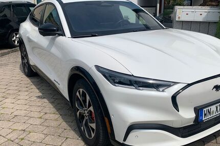 Ford Mustang Mach-E 39.000 km 28.700 € Weinstadt 71384