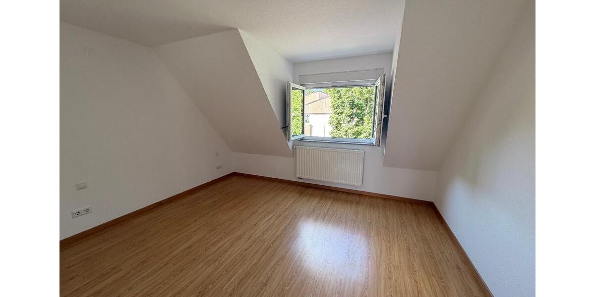 Dachgeschoßwohnung Vaihingen an der Enz - 2 Zimmer, 45 m&sup2;, 190.000&euro; | Angebot:26941746