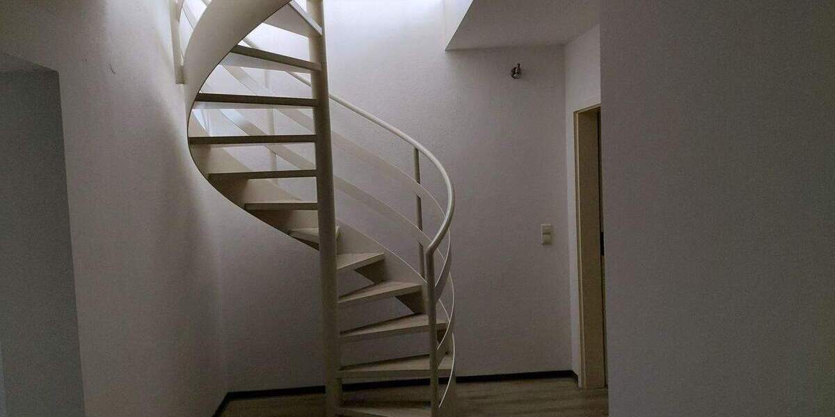 Etagenwohnung Vaihingen an der Enz - 3 Zimmer, 114 m&sup2;, 1.200&euro; | Angebot:25385696