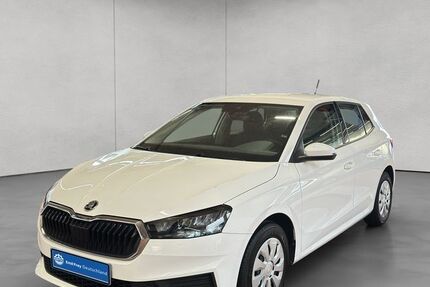 Skoda Fabia 72.939 km 12.490 &euro; Stuttgart 70190