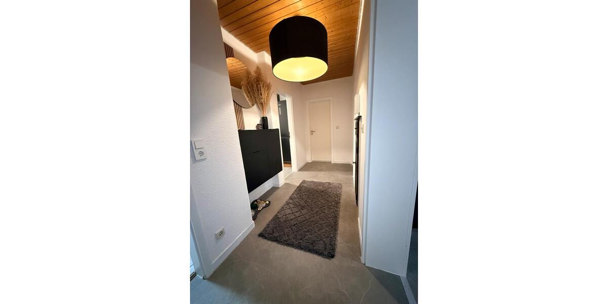 Etagenwohnung Ludwigsburg Oßweil - 3 Zimmer, 75 m&sup2;, 1.100&euro; | Angebot:25795450
