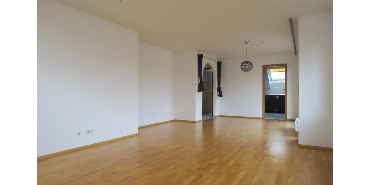 Maisonettenwohnung Schwieberdingen - 4.5 Zimmer, 130 m&sup2;, 1.350&euro; | Angebot:26311621