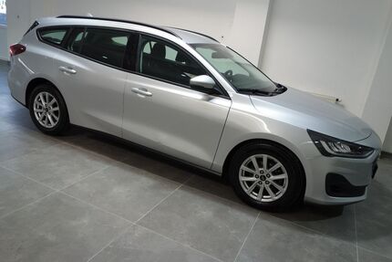 Ford Focus 235.000 km 7.999 &euro; Mühlacker 75417