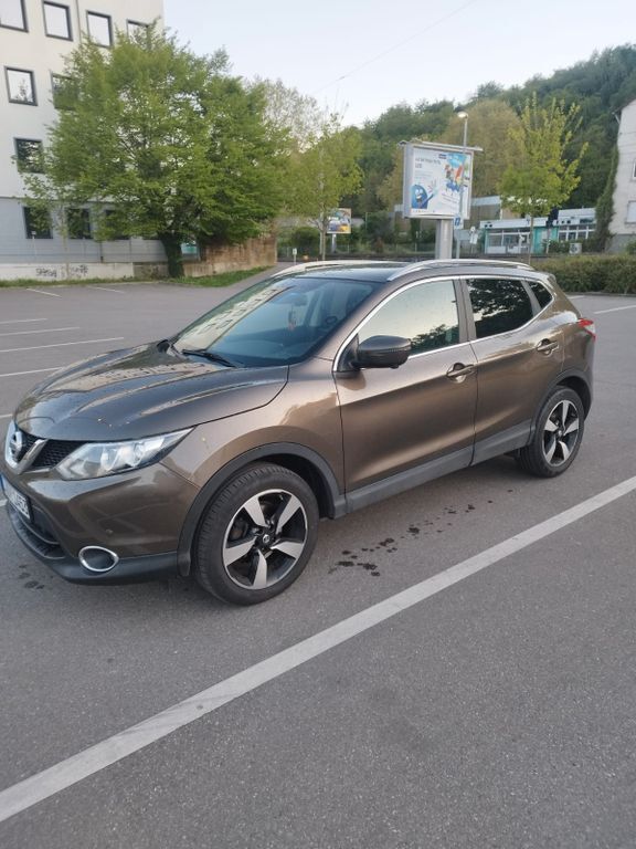Nissan Qashqai 106.000 km 9.700 € Stuttgart 70329