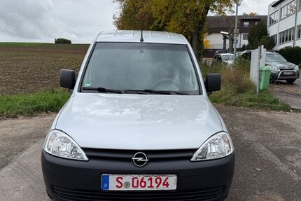 Opel Combo 63.000 km 5.949 &euro; Fellbach 70736