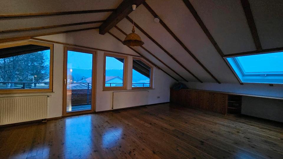 Dachgeschoßwohnung Wildberg - 3 Zimmer, 78 m&sup2;, 990&euro; | Angebot:24381909