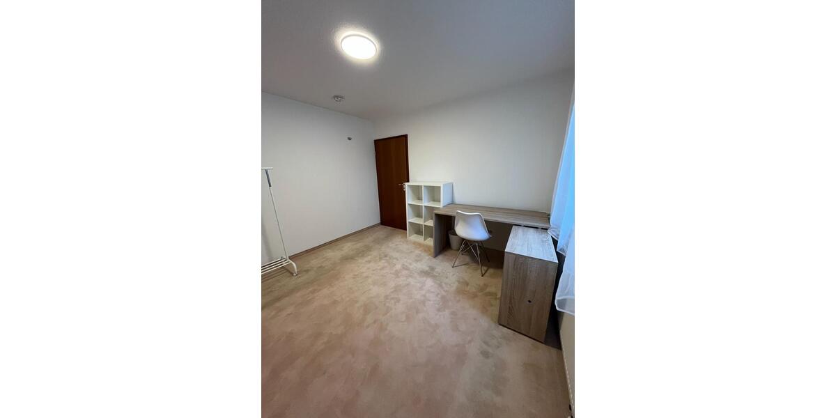 Etagenwohnung Sindelfingen Darmsheim - 3 Zimmer, 85 m&sup2;, 450&euro; | Angebot:24767522