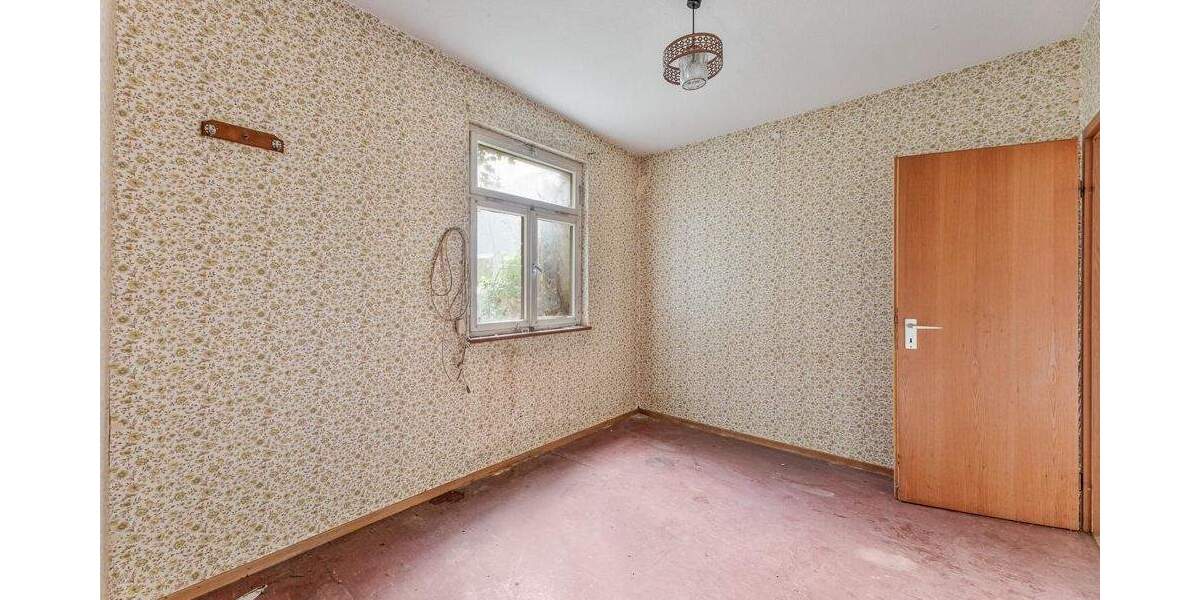 ++ Handwerker gesucht: DHH zum Wiederbeleben - sofort verfügbar ++ 7 zimmer