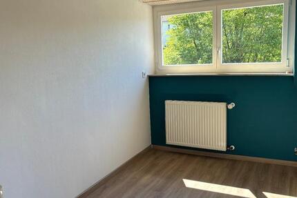 Zur Miete - DHH mit Garten, Balkon + Garage - Haus in Musberg 4 zimmer