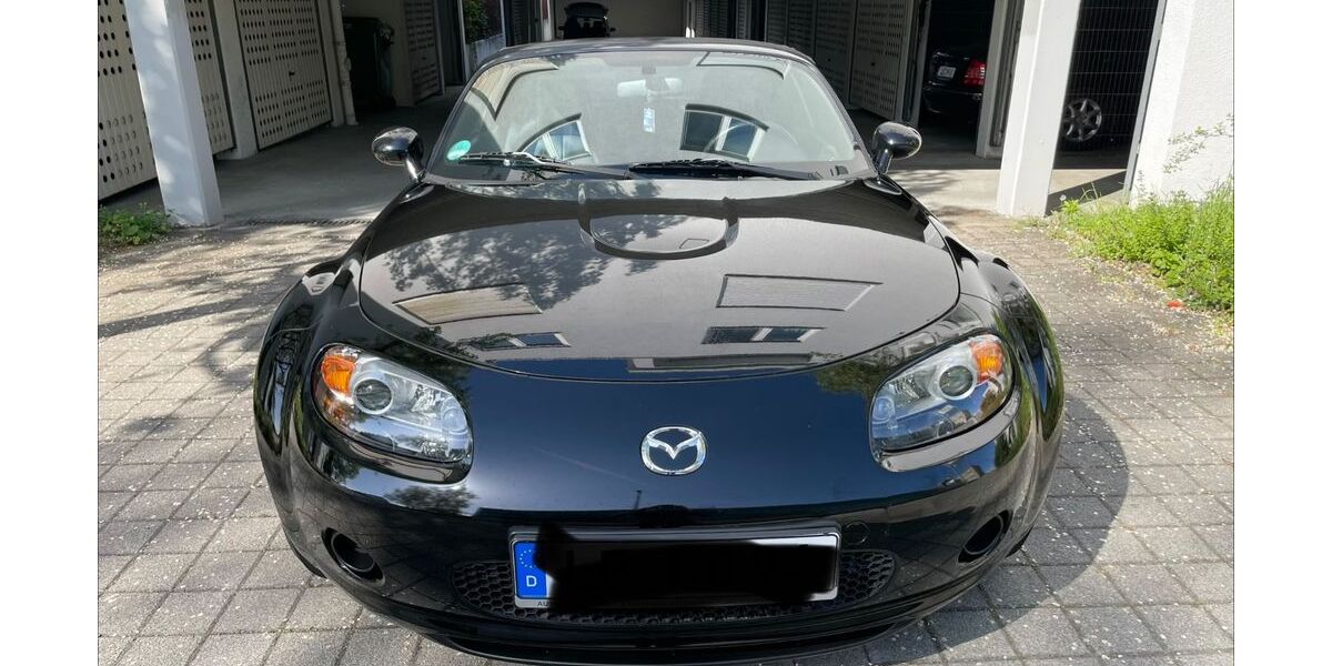Mazda MX-5 151.000 km 8.700 &euro; Bietigheim-Bissingen 74321