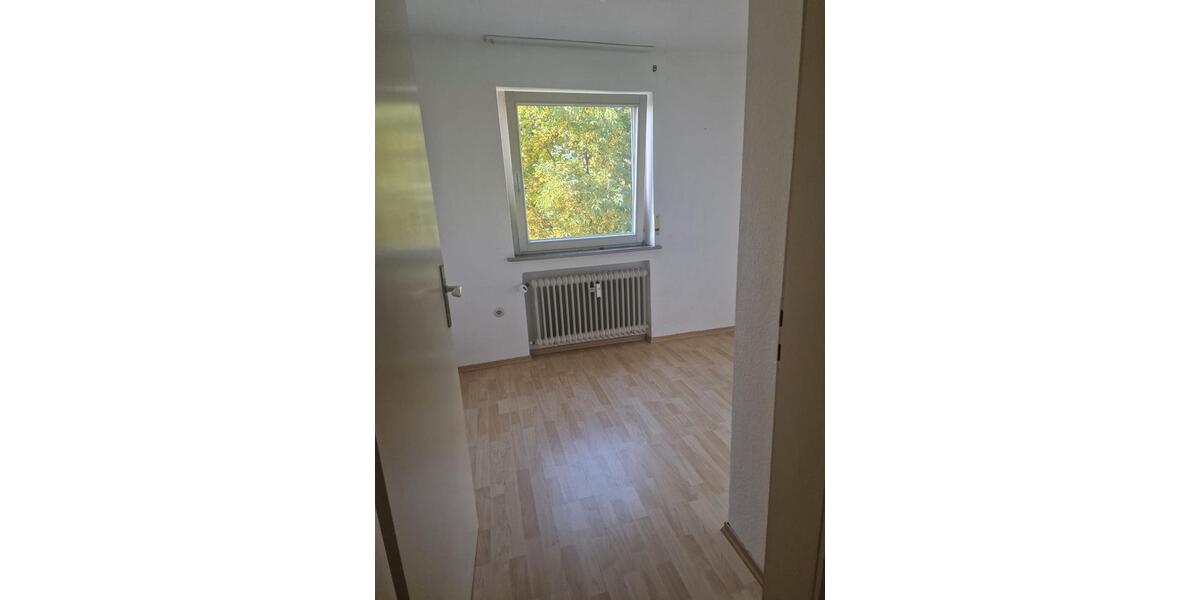 Etagenwohnung Reutlingen Reutlingen-Betzingen - 5 Zimmer, 100 m&sup2;, 1.150&euro; | Angebot:27587740