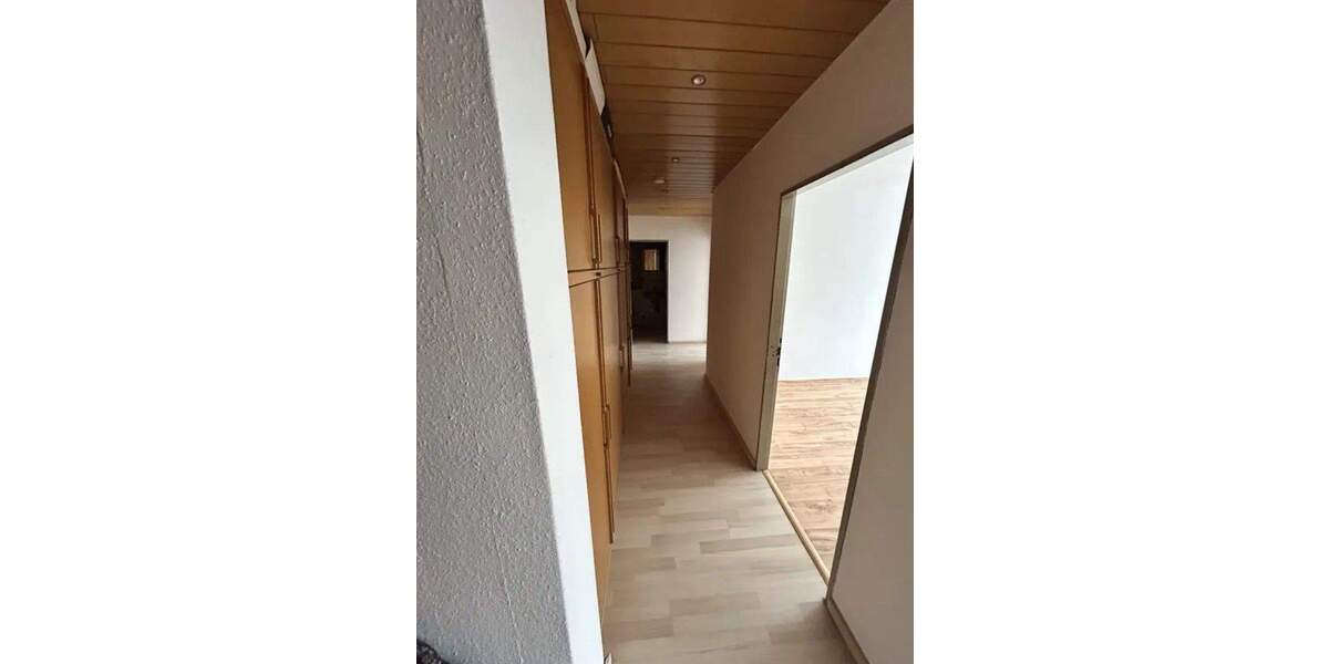 Etagenwohnung Herrenberg - 4 Zimmer, 96 m&sup2;, 330.000&euro; | Angebot:24811206