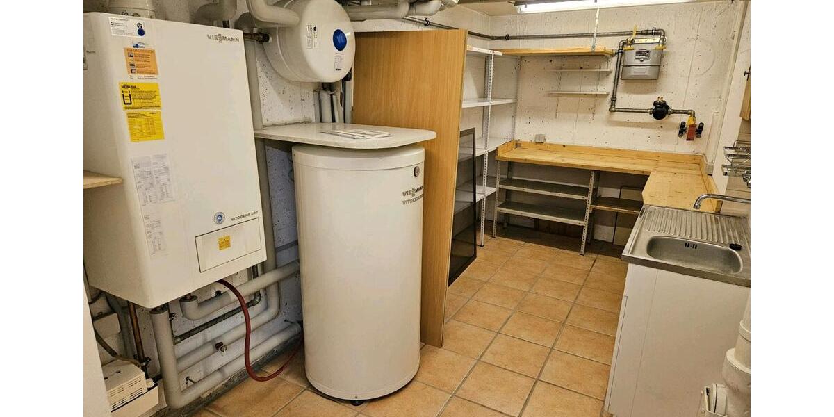 Reihenhaus Herrenberg - 5 Zimmer, 140 m&sup2;, 480.000&euro; | Angebot:25838537