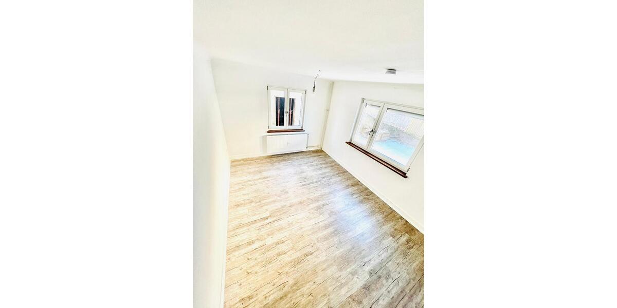 Erdgeschoßwohnung Pforzheim Eutingen - 3 Zimmer, 100 m&sup2;, 750&euro; | Angebot:24467955