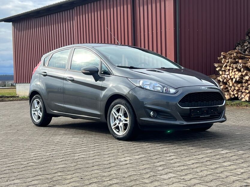 Ford Fiesta 166.500 km 5.090 € Reutlingen 72766