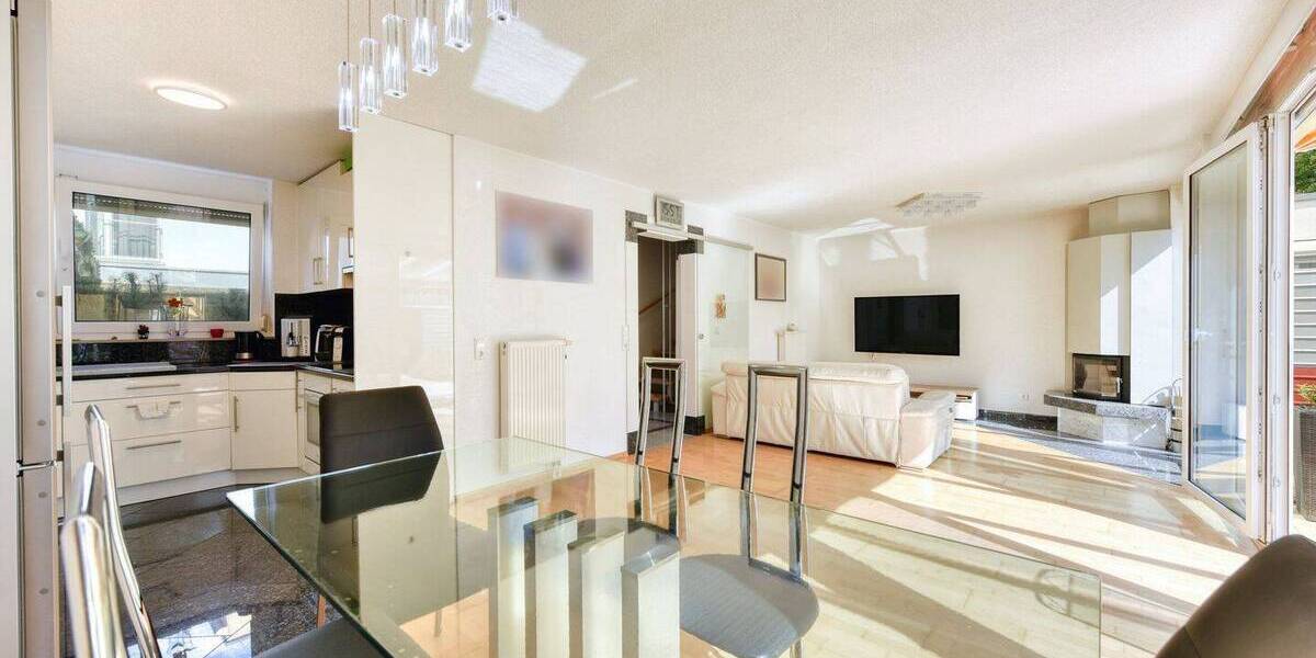 Reihenmittelhaus Stuttgart Zuffenhausen - 4 Zimmer, 119 m&sup2;, 700.000&euro; | Angebot:22449949