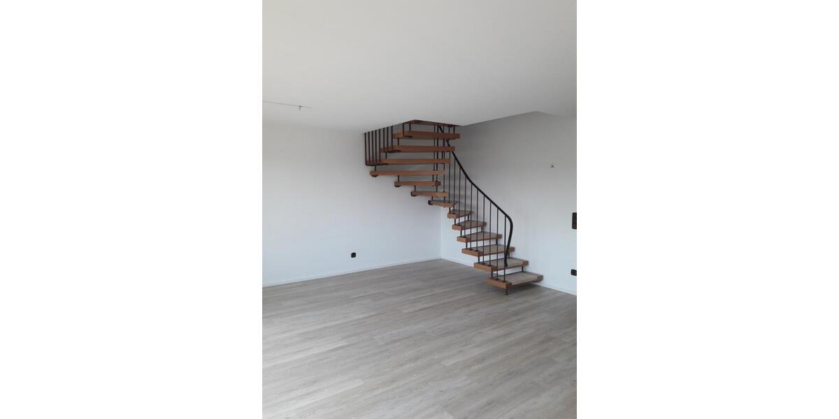 Maisonettenwohnung Sindelfingen Eichholz - 3.5 Zimmer, 93 m&sup2;, 1.350&euro; | Angebot:27625181