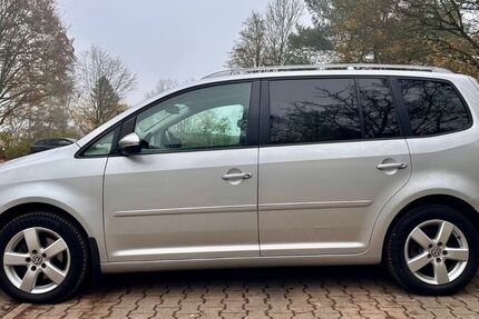 VW Touran 226.499 km 7.590 &euro; Pforzheim 75180