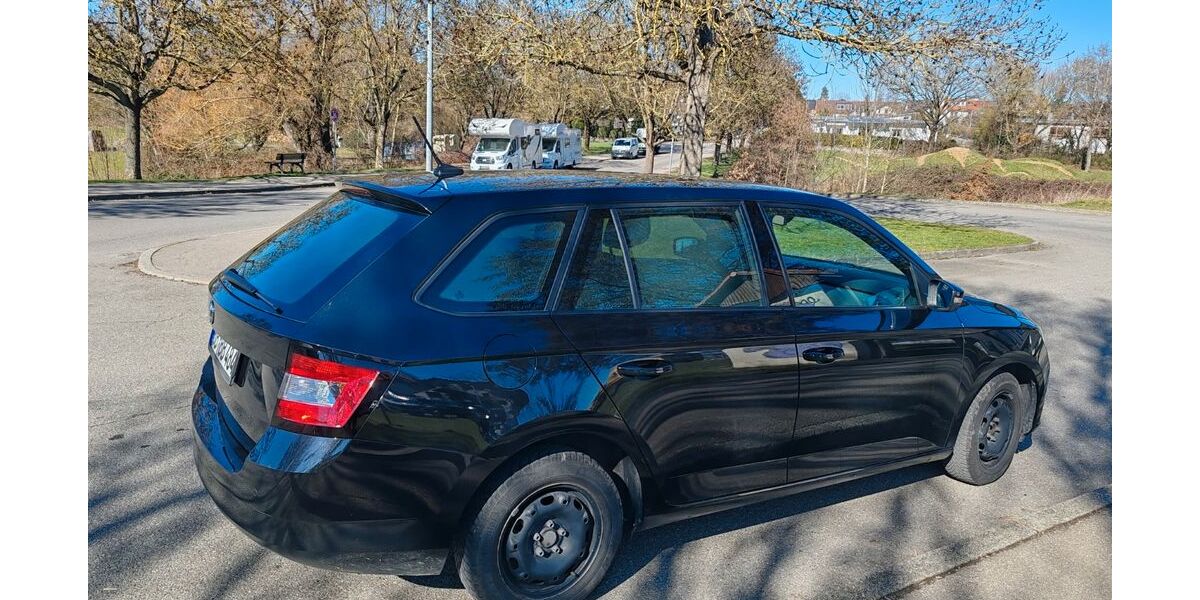 Skoda Fabia 144.000 km 9.299 &euro; Altdorf 71155