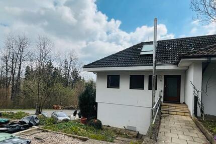 Haus Tübingen - 4 Zimmer, 126 m&sup2;, 1.500&euro; | Angebot:25963885