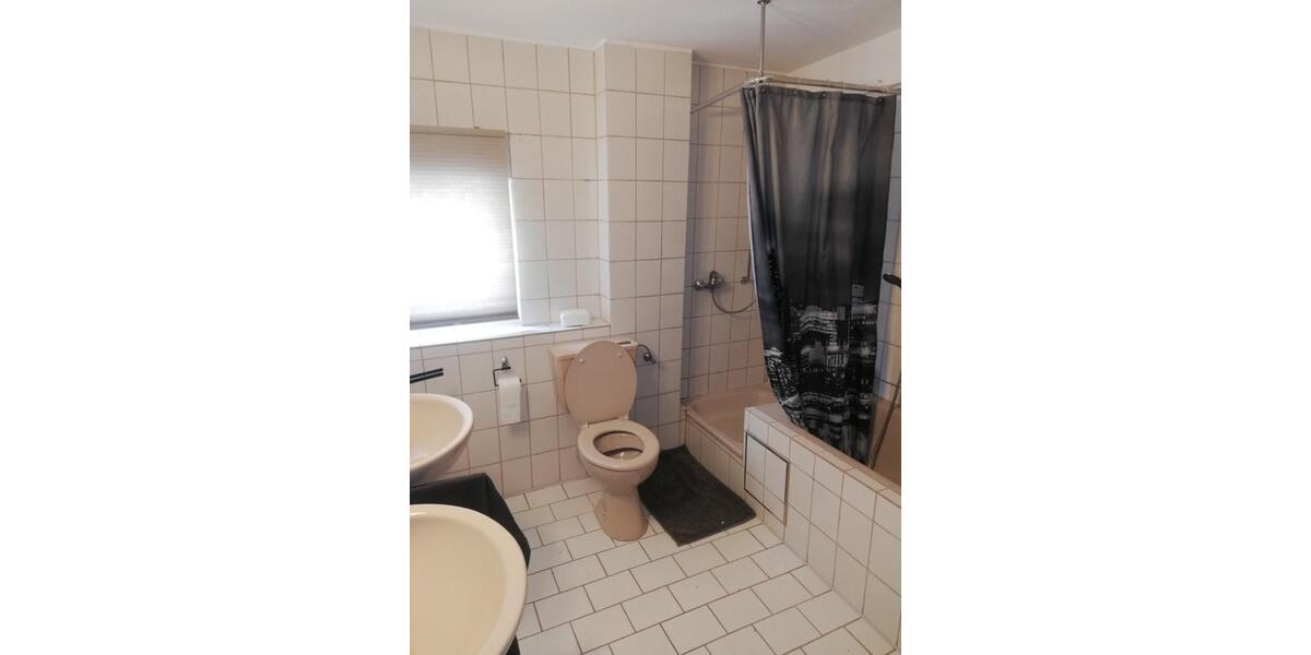 Dachgeschoßwohnung Kusterdingen - 5 Zimmer, 10 m&sup2;, 250&euro; | Angebot:24179574