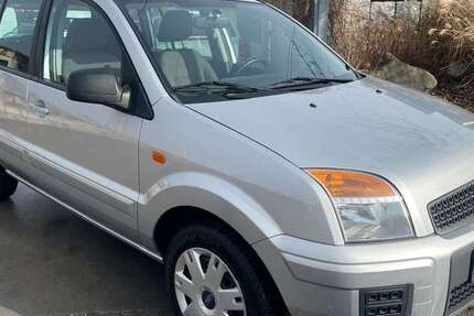 Ford Fusion 96.021 km 5.999 &euro; Reutlingen 72770