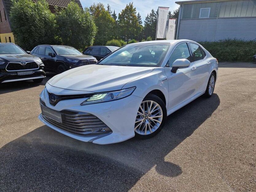 Toyota Camry 53.562 km 32.990 € Nürtingen 72622