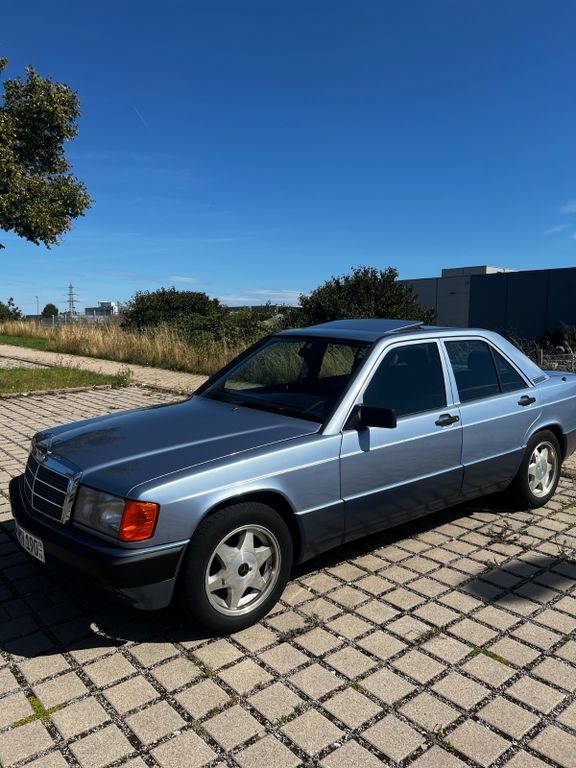 Mercedes-Benz 190 122.000 km 7.600 € Nagold 72202
