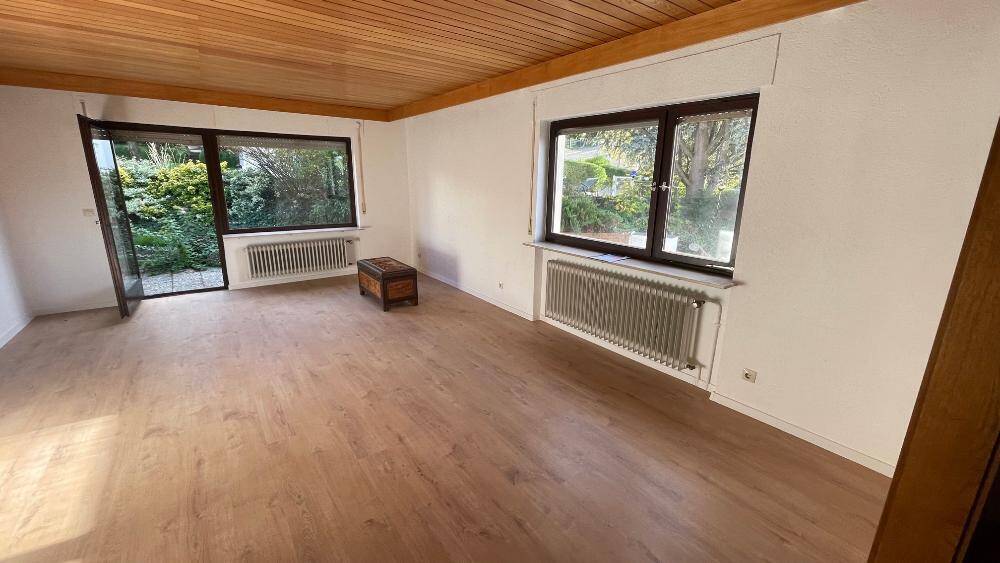 Mehrfamilienhaus, Wohnhaus Weil der Stadt - 6 Zimmer, 132 m&sup2;, 2.300&euro; | Angebot:23958811