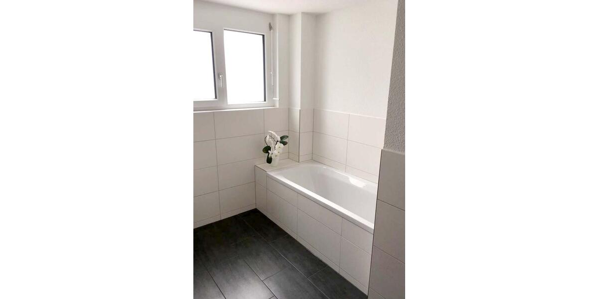 Etagenwohnung Nufringen - 3 Zimmer, 85 m&sup2;, 1.300&euro; | Angebot:26477334