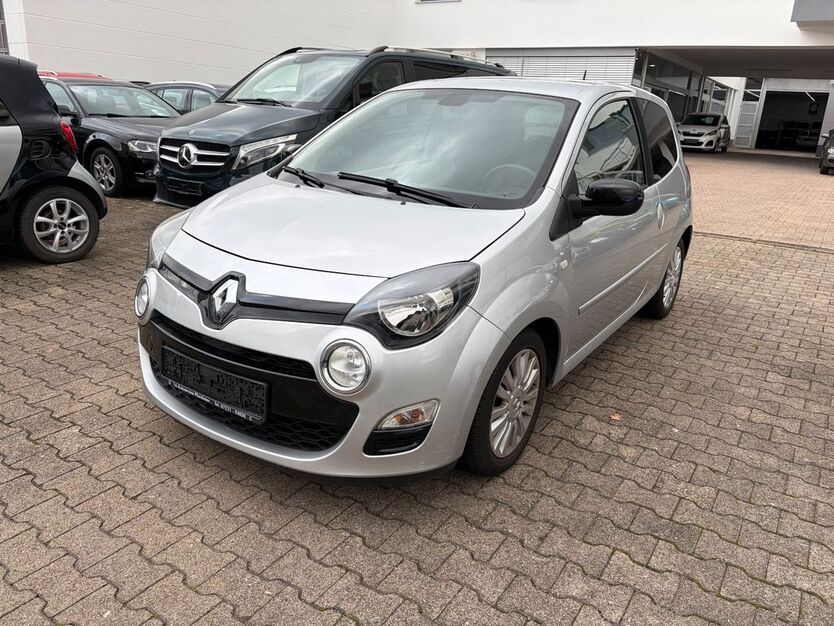 Renault Twingo 72.787 km 7.995 € Stuttgart 70597