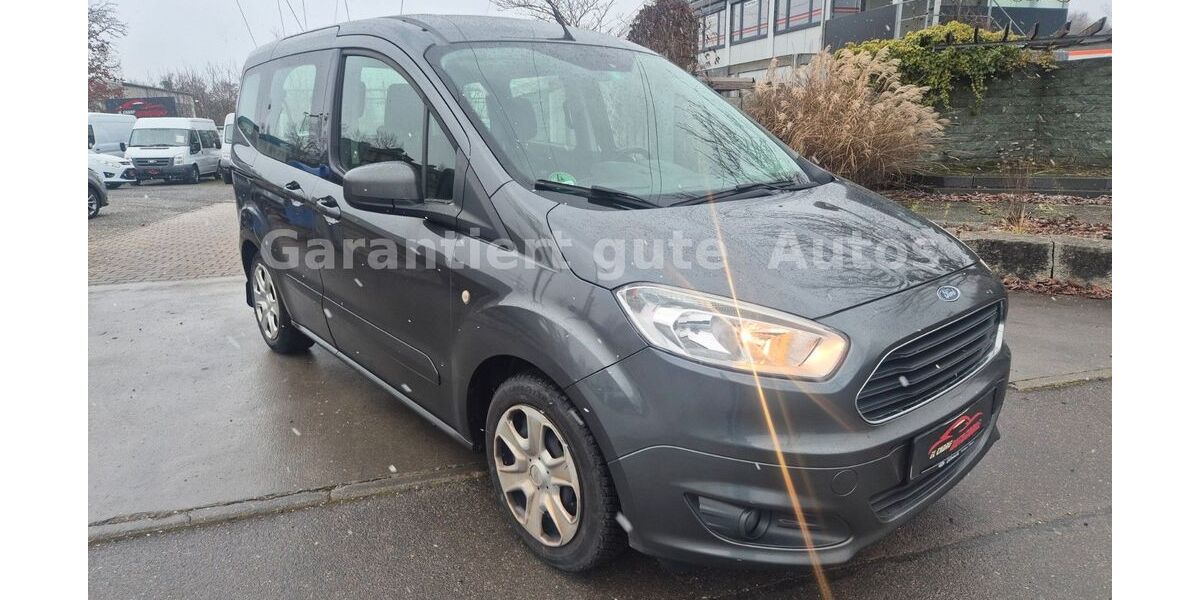 Ford Tourneo Courier 76.000 km 8.600 &euro; Reutlingen 72770