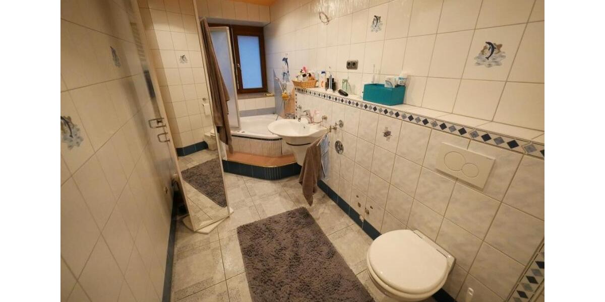 Etagenwohnung Reutlingen - 5.5 Zimmer, 123 m&sup2;, 319.000&euro; | Angebot:26049689