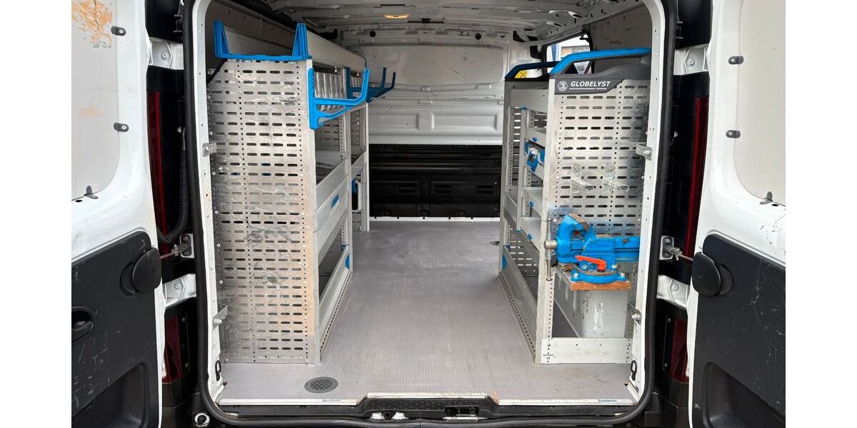 Opel Vivaro 98.424 km 13.600 &euro; Sindelfingen 71065