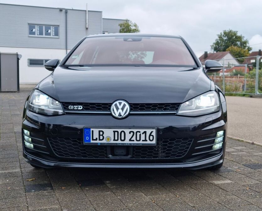 VW Golf 153.592 km 14.000 € Filderstadt 70794