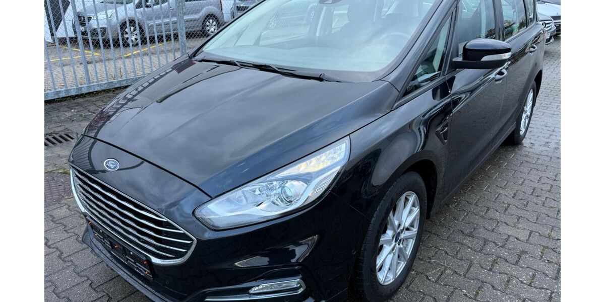 Ford S-Max 103.000 km 17.900 &euro; Nufringen 71154