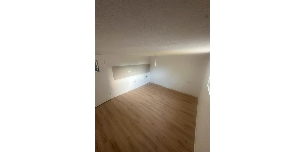 Erdgeschoßwohnung Ludwigsburg Eglosheim - 2 Zimmer, 35 m&sup2;, 600&euro; | Angebot:24735011