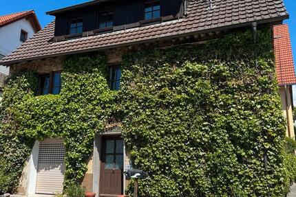 Haus Rottenburg am Neckar - 4 Zimmer, 100 m&sup2;, 1.000&euro; | Angebot:27620203