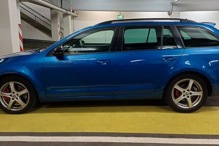 Skoda Octavia 185.000 km 11.800 &euro; Esslingen am Neckar 73733