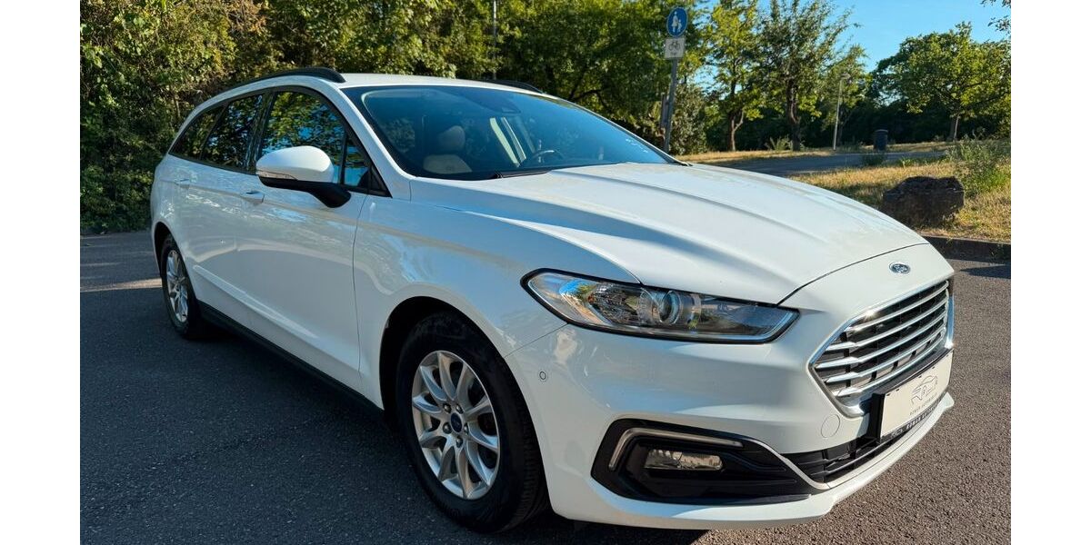 Ford Mondeo 180.569 km 9.499 &euro; Stuttgart 70469