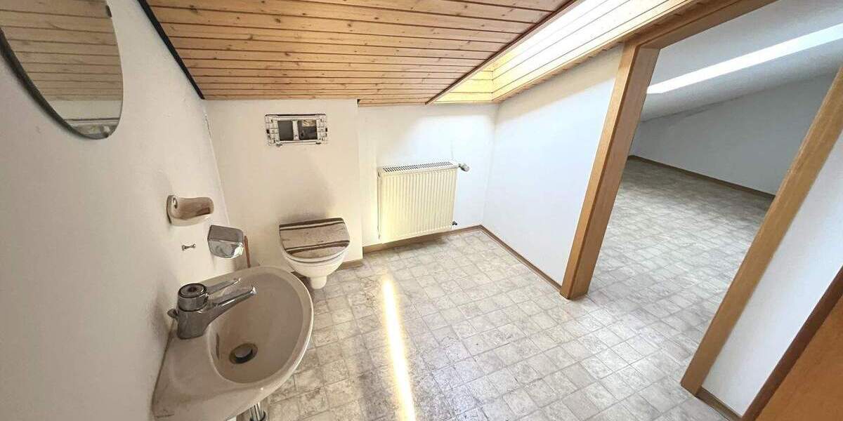Einfamilienhaus Weil der Stadt Schafhausen - 8 Zimmer, 159 m&sup2;, 460.000&euro; | Angebot:24827090
