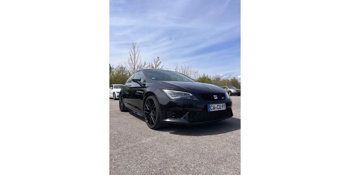 Seat Leon 108.000 km 13.099 &euro; Herrenberg 71083
