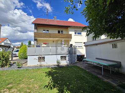 ZWEIFAMILIENHAUS MIT MIETEINNAHMEN & POTENTIAL - Zweifamilienhaus Nufringen | Angebot:27489640