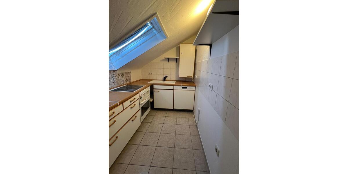 Dachgeschoßwohnung Nürtingen - 3 Zimmer, 58 m&sup2;, 210.000&euro; | Angebot:26972669