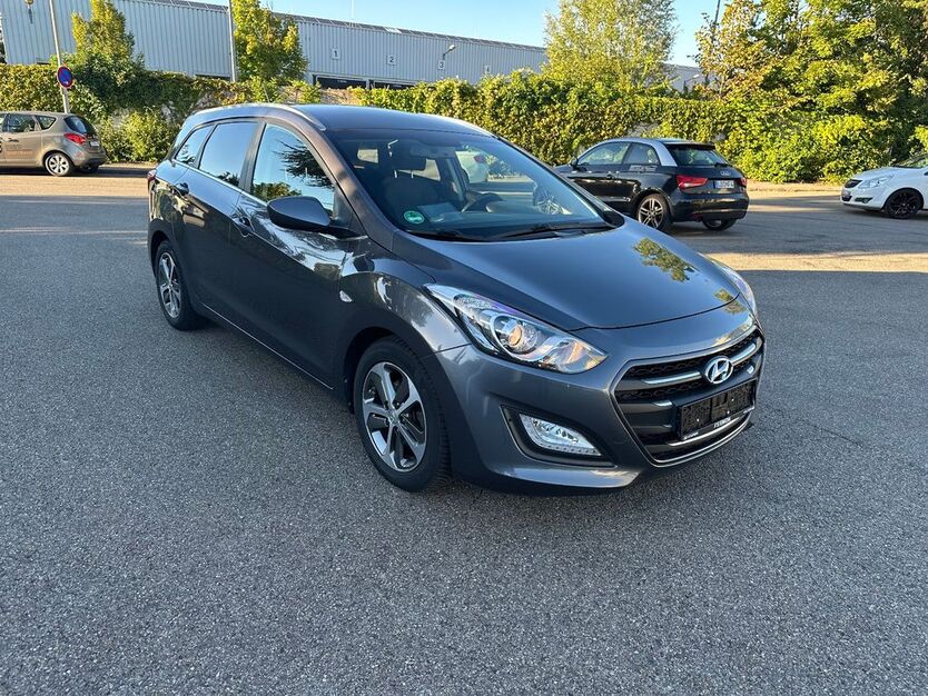 Hyundai i30 125.000 km 7.499 € Möglingen/Ludwigsburg 71696