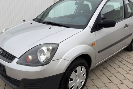 Ford Fiesta 43.000 km 2.750 &euro; Niefern-Öschelbronn 75223