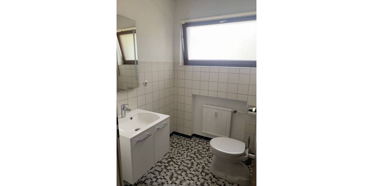 Etagenwohnung Schönaich - 4 Zimmer, 132 m&sup2;, 1.350&euro; | Angebot:26826641